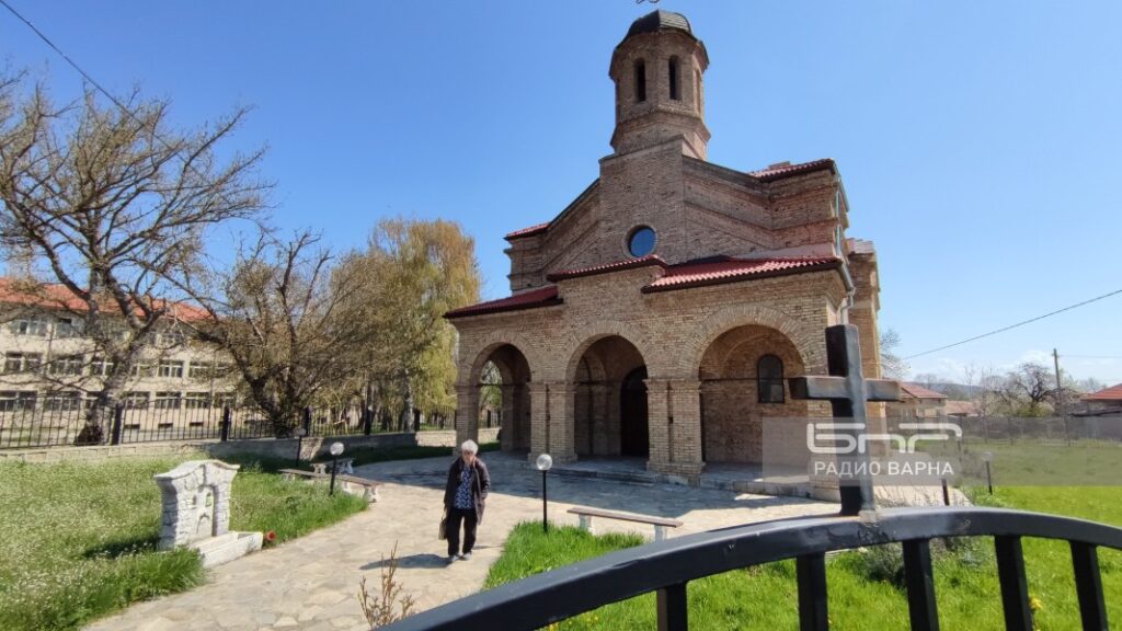 Ремонт на покриви Белоградец